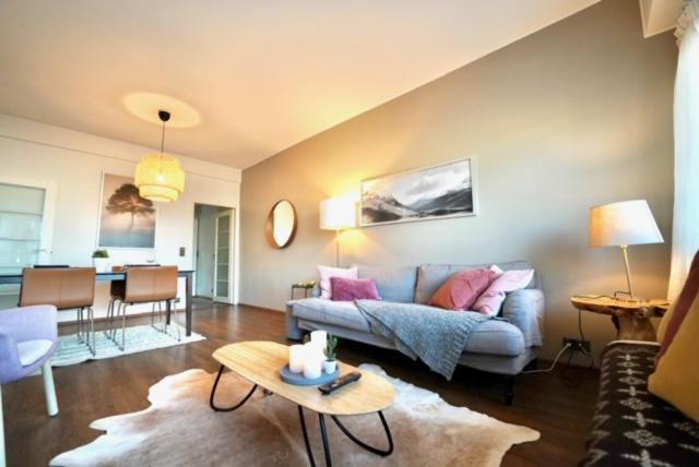 Cozy And Bright 2-Bedroom Apartment Washer And Dryer, King Size Bed Рованиеми Екстериор снимка
