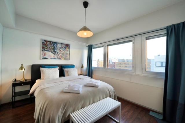 Cozy And Bright 2-Bedroom Apartment Washer And Dryer, King Size Bed Рованиеми Екстериор снимка